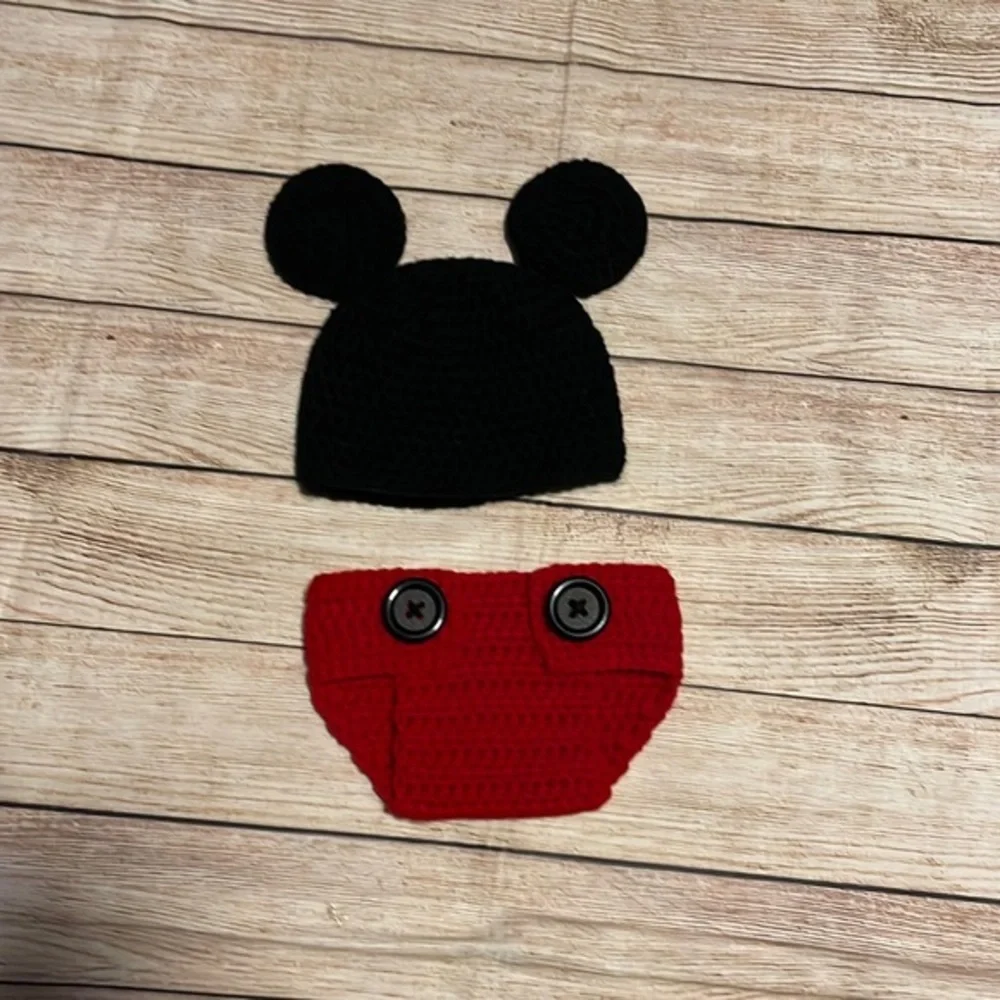 Handmade Disney Mickey Mouse Beanie Hat & Diaper Cover Set